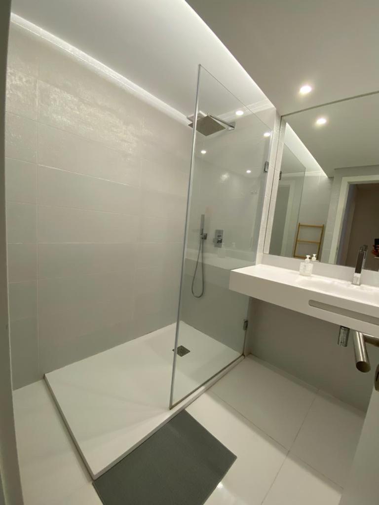 Bedrooms In Modern Guest House Αλμάδα Εξωτερικό φωτογραφία